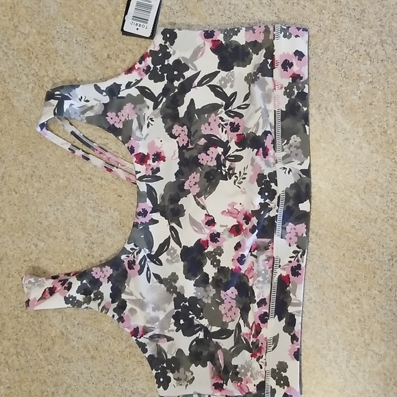 Sold - Picture 3 of 6